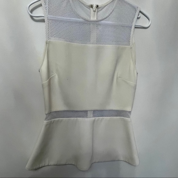 Simons White Top - Picture 2 of 3